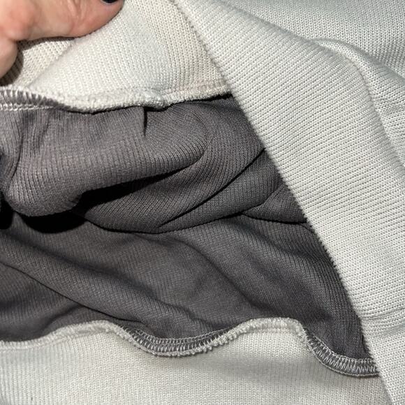 DAZY letter patched v-neck drop shoulder sweatshirt with halter top attached - Picture 8 of 11